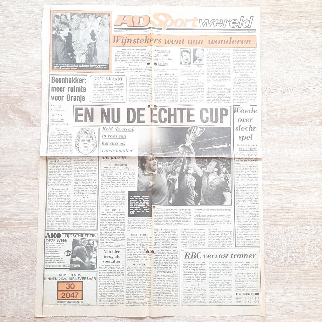 Ad pagina, Everton wint EC 2, Wijnstekers went aan wonderen, Verzenden, Gebruikt, Overige binnenlandse clubs, Poster, Plaatje of Sticker