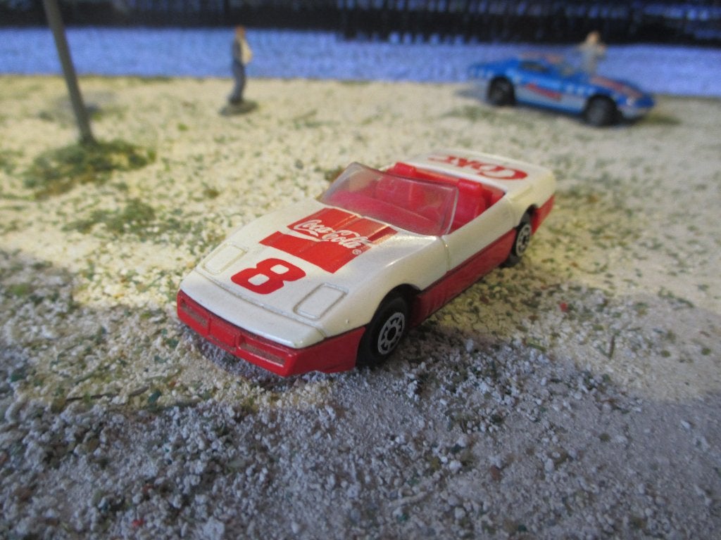 1:64 COCA COLA Chevrolet Corvette C4 Convertible - Edocar, Ophalen of Verzenden, Zo goed als nieuw, Auto
