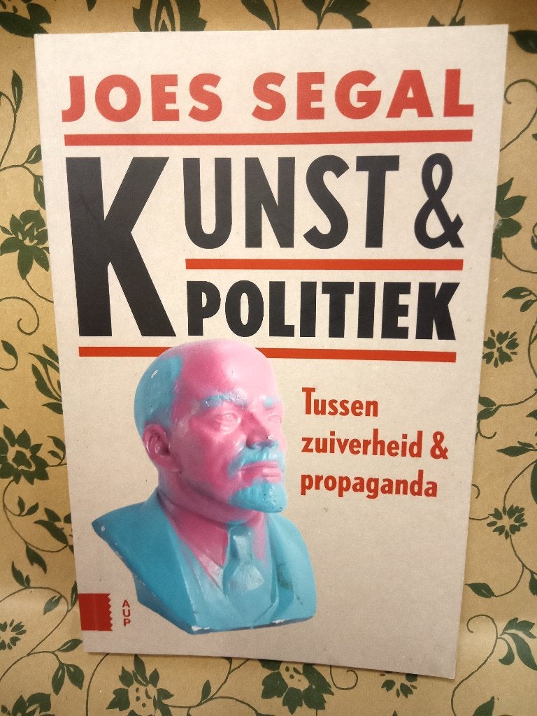 Boek Kunst & Politiek, Ophalen of Verzenden, Zo goed als nieuw