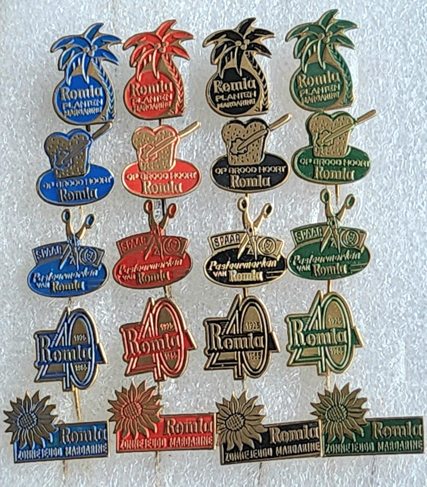20 Remia Speldjes - Vintage Reclame, Ophalen of Verzenden, Gebruikt, Merk, Speldje of Pin