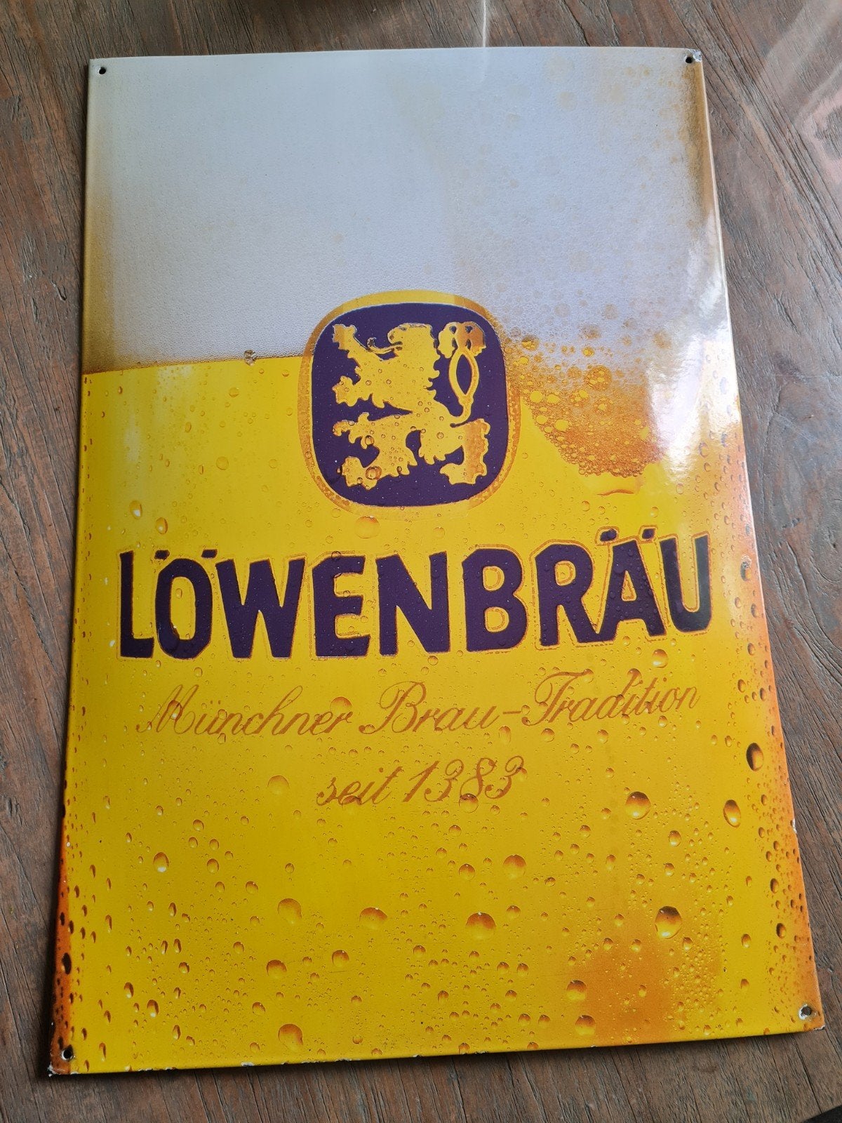 Lowenbrau emaille bord, Verzamelen, Merken en Reclamevoorwerpen, Ophalen of Verzenden, Reclamebord