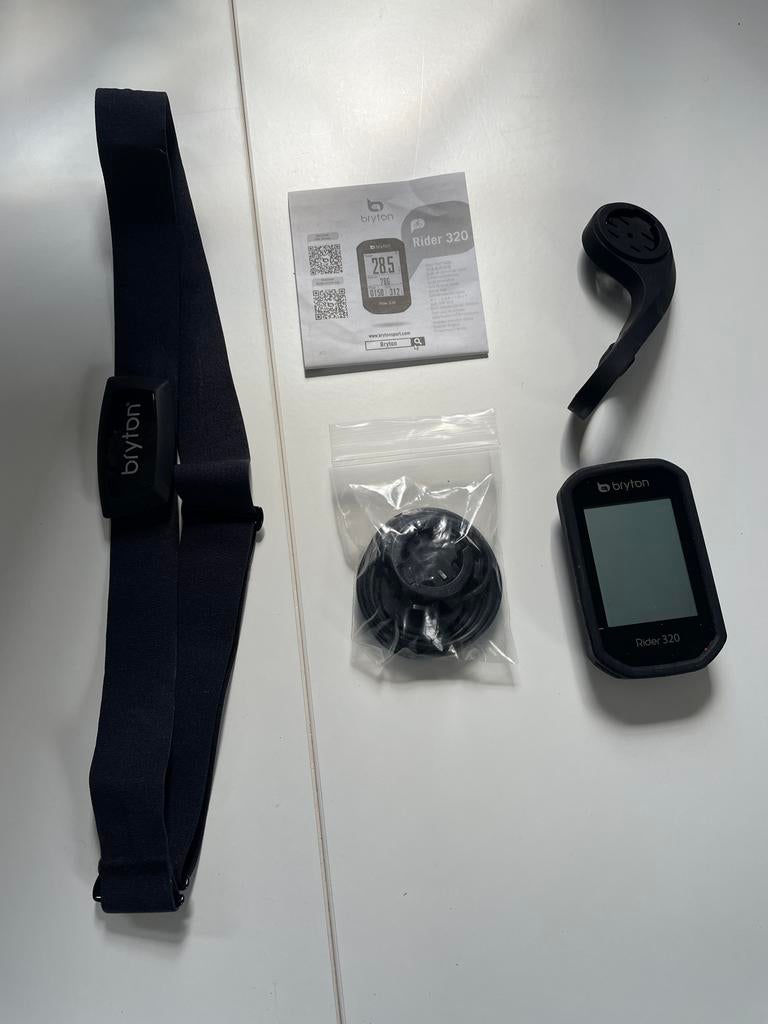 Bryton Rider 320 GPS Fietscomputer met Hartslagsensor, Fietsen en Brommers, Fietsaccessoires | Fietscomputers, Ophalen of Verzenden