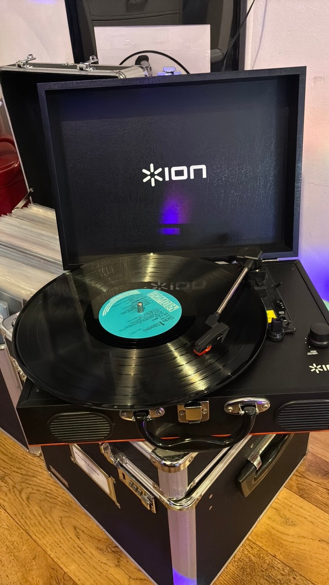 Platenspeler - Ion IT59 Vinyl Transport Portable Turntable, Ophalen, Zo goed als nieuw, Platenspeler, Overige merken
