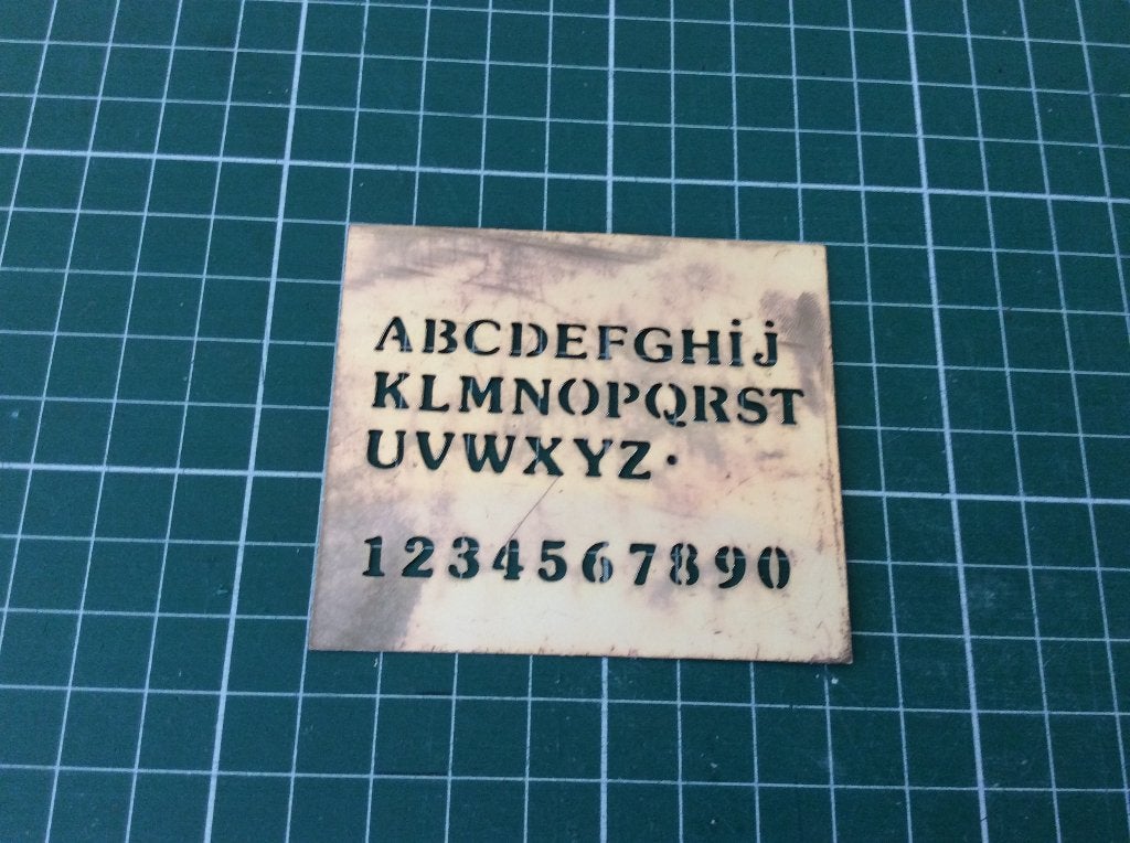 kaarten maken embossing sjabloon stencil alfabet cijfers, Ophalen of Verzenden, Zo goed als nieuw, Overige thema's, Pons of Mal