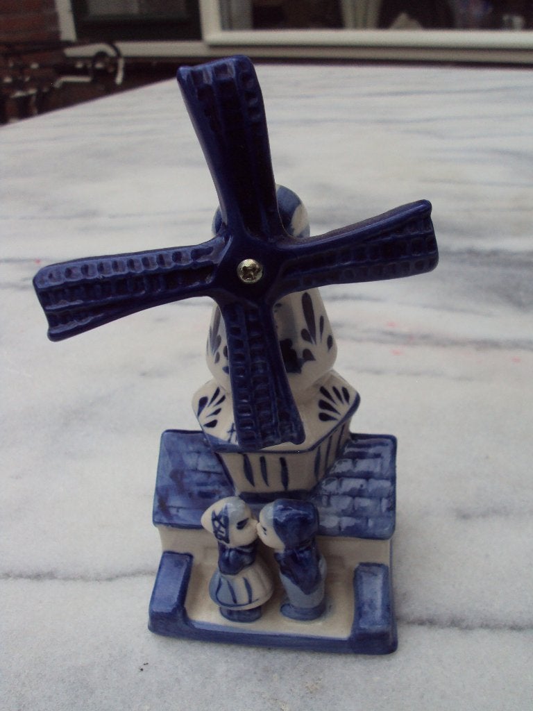 Delfts Blauw Windmolen Beeldje met stelletje, Ophalen