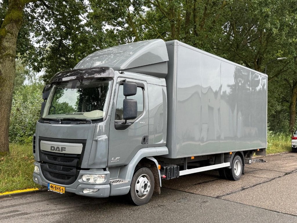 Daf LF 180 FA|EXCL.BTW|Euro6|Laadklep|Airco|Werkbank|184PK, Stof, Bedrijf, Diesel, 2 stoelen