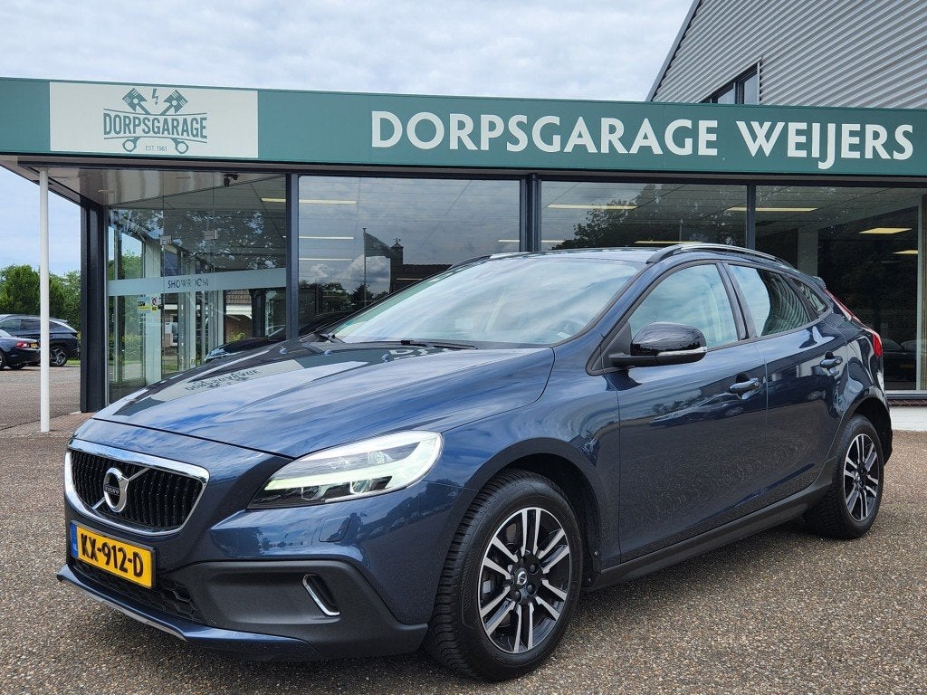 Volvo V40 CC Cross Country 1.5 T3 Momentum, Clima, Navi, 71., Auto's, Volvo, Blauw, Origineel Nederlands, 1500 kg, Electronic Stability Program (ESP)
