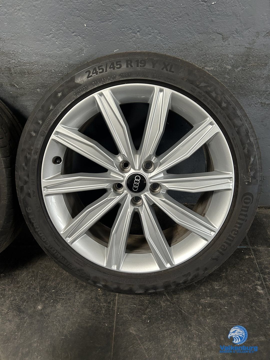 Originele Audi Q3 83A 19 inch velgen 5x112 zomerbanden 245/4, Auto-onderdelen, Banden en Velgen, 19 inch, -, -, Banden en Velgen