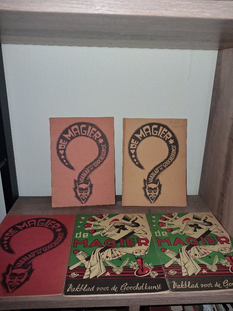 5 oude De Magiër goocheltijdschriften 1954–1955, Ophalen of Verzenden