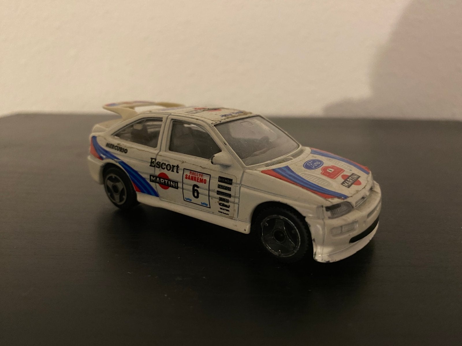 Ford escort rs 1/43 burago, Ophalen of Verzenden, Zo goed als nieuw, Auto, Overige merken
