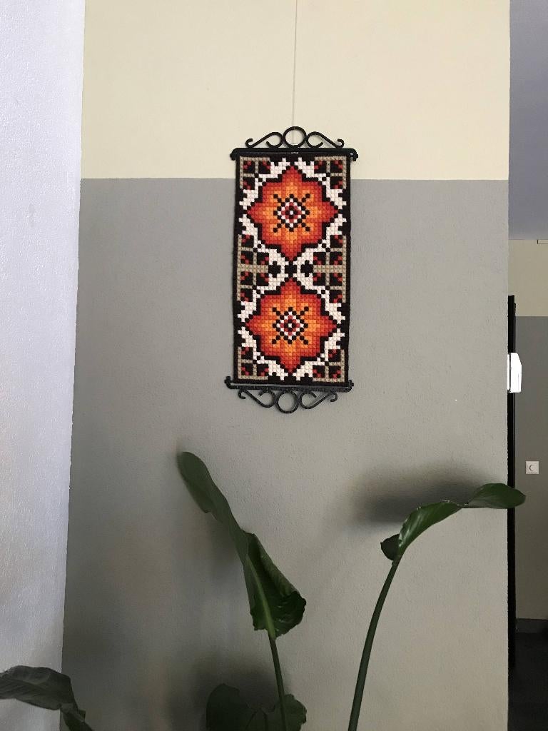 Vintage Zweedse wollen wandkleed oranje, Huis en Inrichting, Minder dan 50 cm, Gebruikt, Minder dan 50 cm, Ophalen of Verzenden