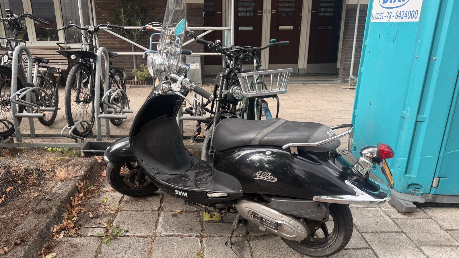 Sym Allo scooter, zwart, 25 km/u, inclusief windscherm, Fietsen en Brommers, Scooters | SYM, Ophalen, Gebruikt, Allo, Benzine