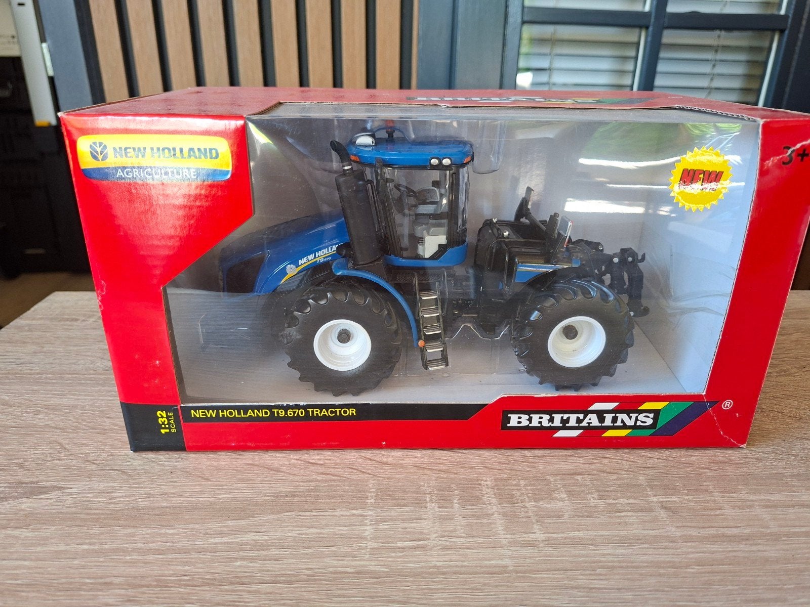 Britains New Holland T9.670 Tractor 1:32 Schaal, Hobby en Vrije tijd, Modelauto's | 1:32, Ophalen of Verzenden, Nieuw, Overige typen
