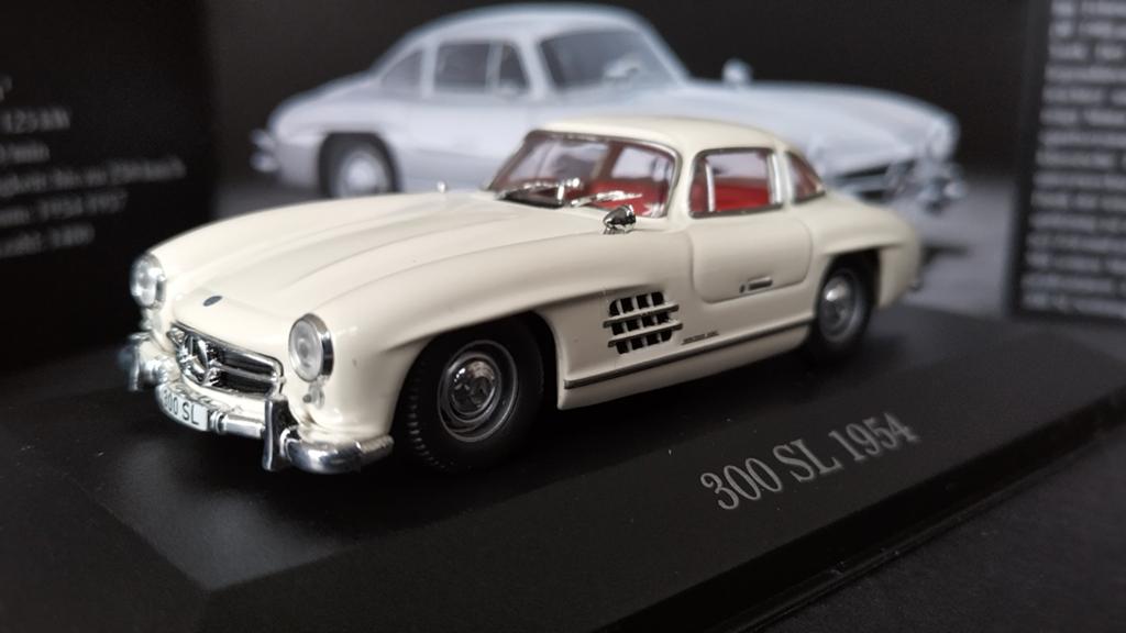 Mercedes Benz 300 SL Gullwing white 1:43 Dealer Pol, Overige merken, Auto, Verzenden, Mercedes Benz strasse