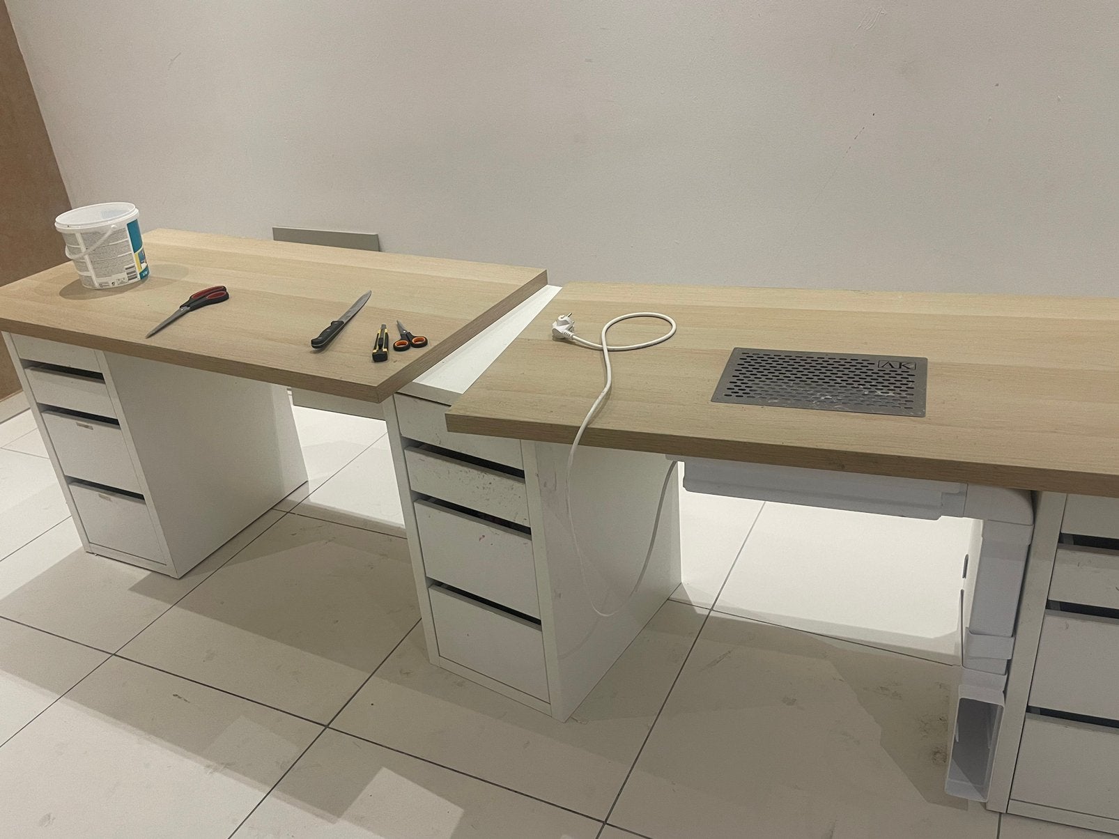 Nageltafel te koop ( dubbel ) GEEN AFZUIGER, Ophalen of Verzenden, Zo goed als nieuw