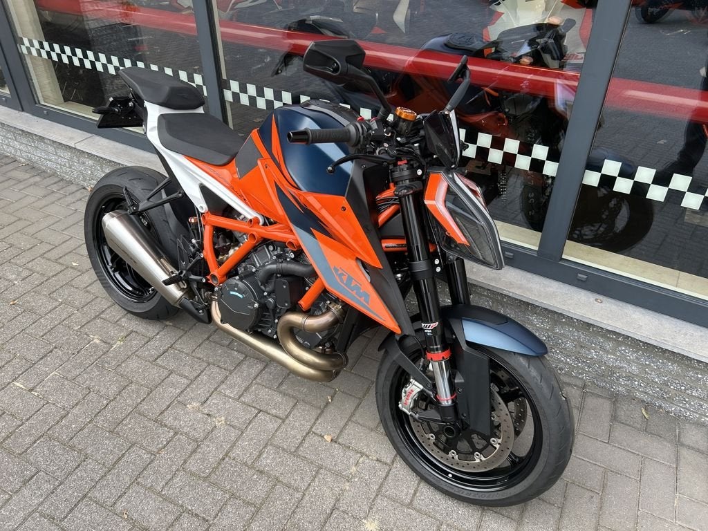 KTM 1290 SUPER DUKE R 2020, Bedrijf, Naked bike