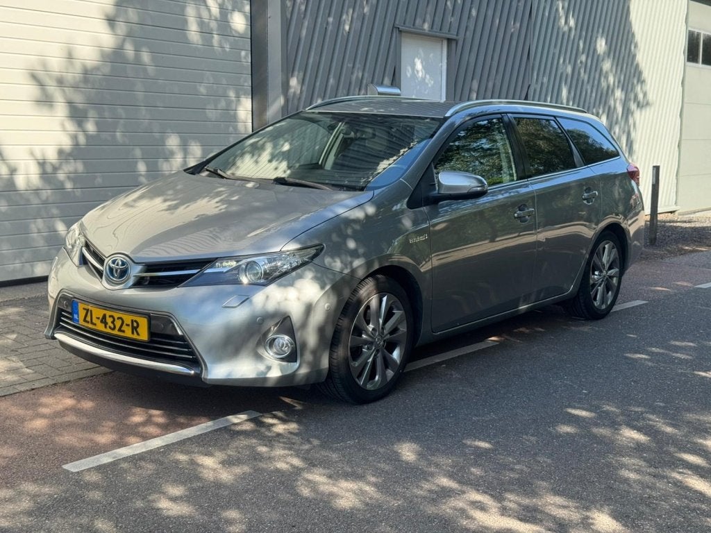 Toyota Auris 1.8 Hybrid Lease Plus (bj 2014, automaat), Automaat, Gebruikt, 25 km/l, 4 cc