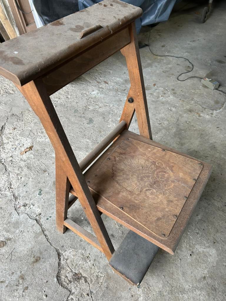 Oude biechtstoel, Antiek en Kunst, Antiek | Meubels | Stoelen en Banken, Ophalen