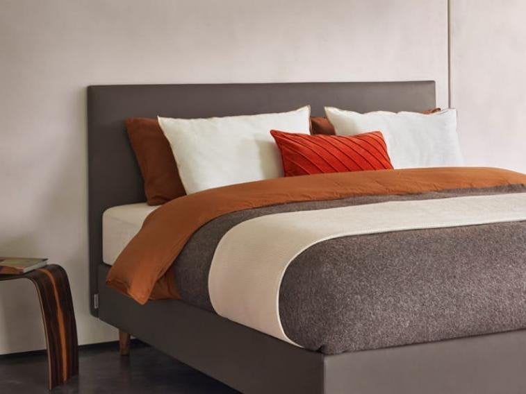 Beka “ Olivier Strelli “ Boxspring  1.80 X 2.00, Ophalen, 90 cm, Tweepersoons, 200 cm