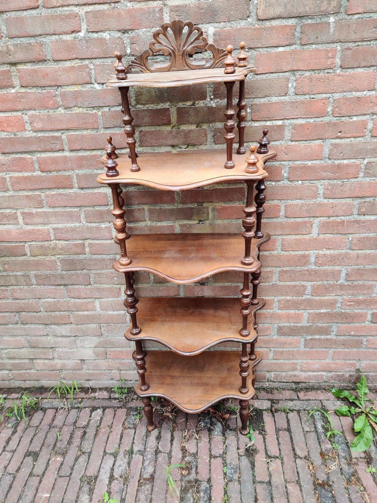 Antieke houten etagère met sierlijke details, Ophalen of Verzenden