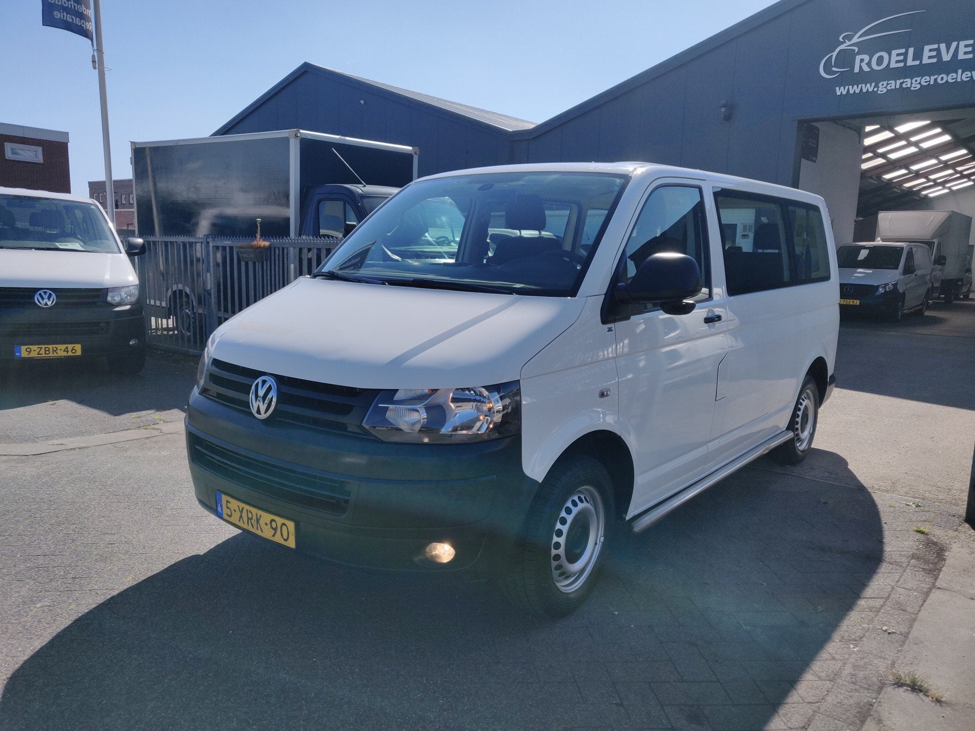 Volkswagen Transporter Kombi 2.0 TDI PERSONENBUS AUTOM, Auto's, Euro 5, Gebruikt, 8 stoelen, 241 €/maand