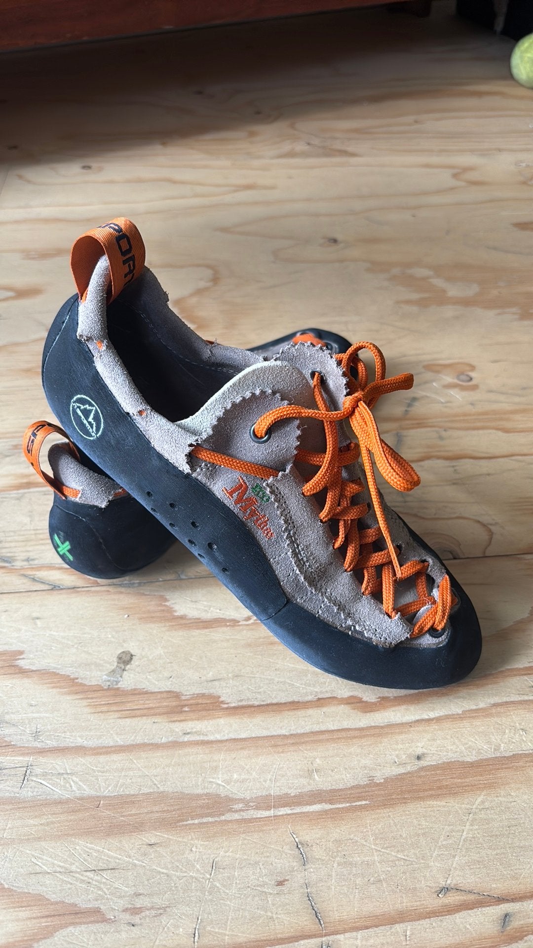 la sportiva eco mythus - klimschoen maat 42, Sport en Fitness, Klimsport, Ophalen of Verzenden, Gebruikt, Klimsport-accessoire