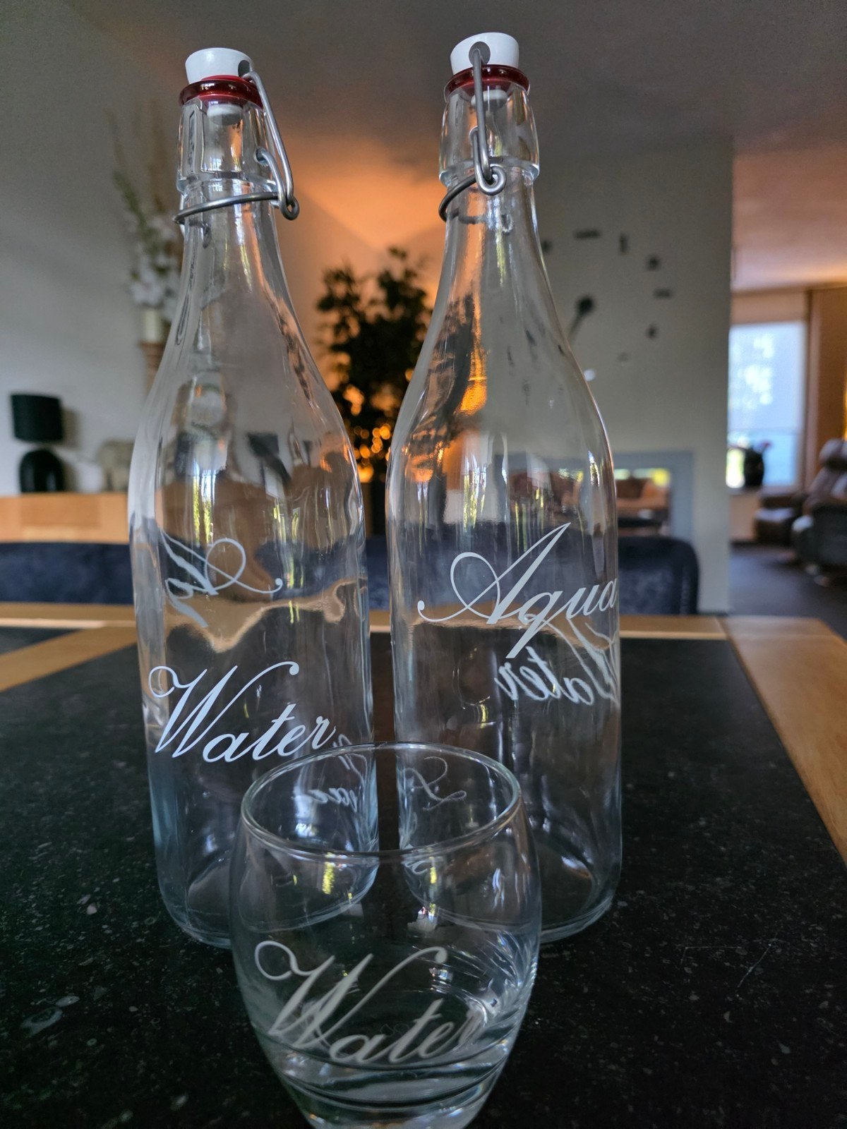 2 flessen en 8 water glazen zgan, Ophalen, Glas of Glazen, Overige stijlen, Glas
