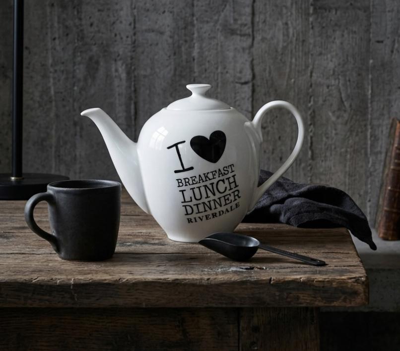 Riverdale Theepot 'I love breakfast lunch dinner', Overige typen, Ophalen of Verzenden, Zo goed als nieuw, Overige stijlen
