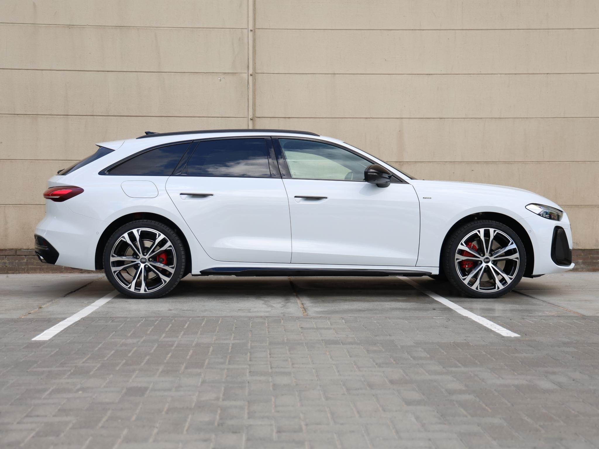 Audi A5 AVANT S edition e-hybrid 299 PK | Leder/Dynamica Spo, Auto's, Automaat, 4 cilinders, 1984 cc, 150 min
