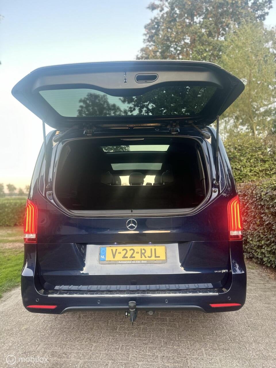Foto 24 van Mercedes V-klasse 250d 4-MATIC PANO DC AMG Exclusive MARGE