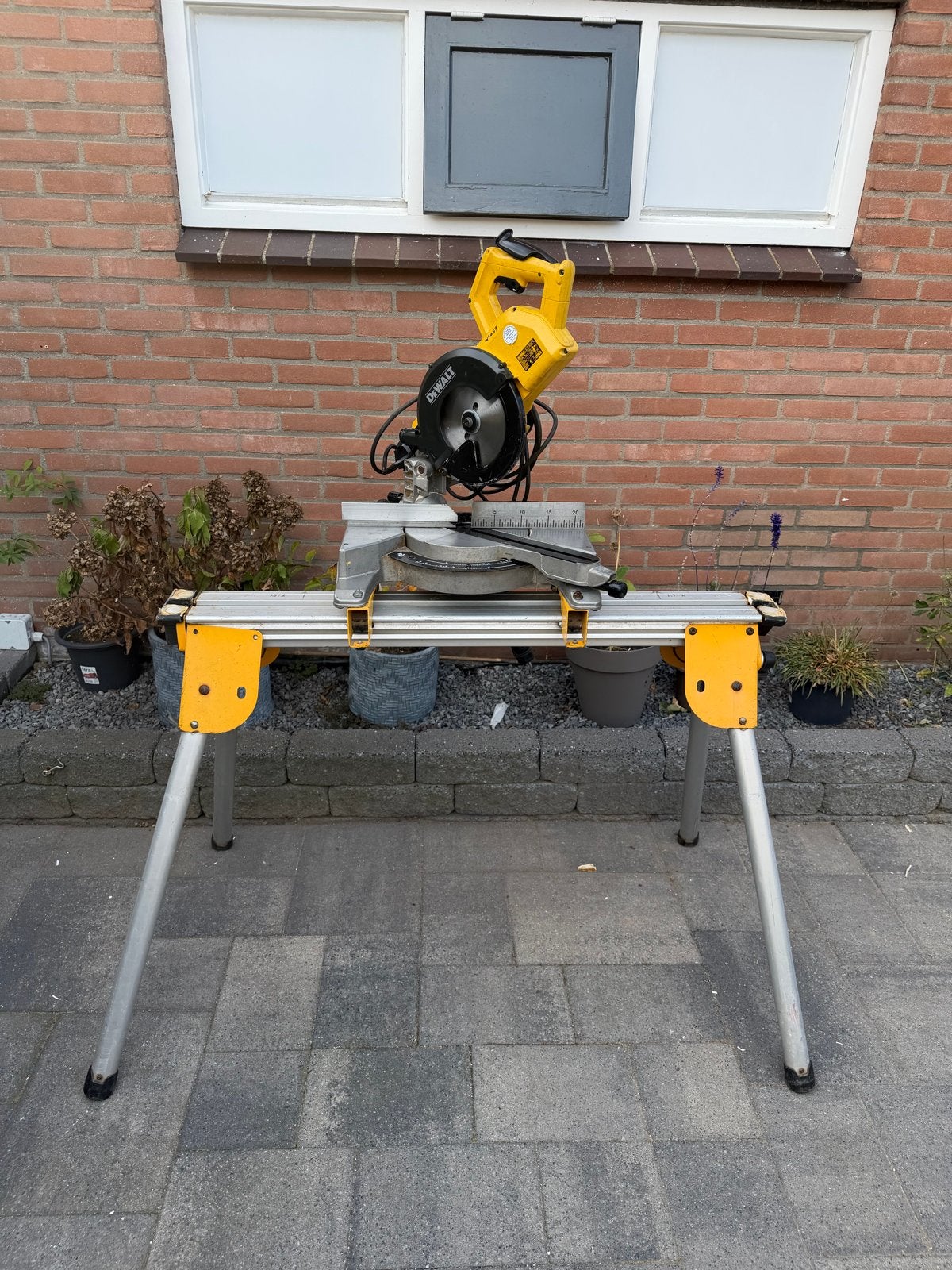DeWalt DW770-QS Afkortzaag met onderstel DE7033