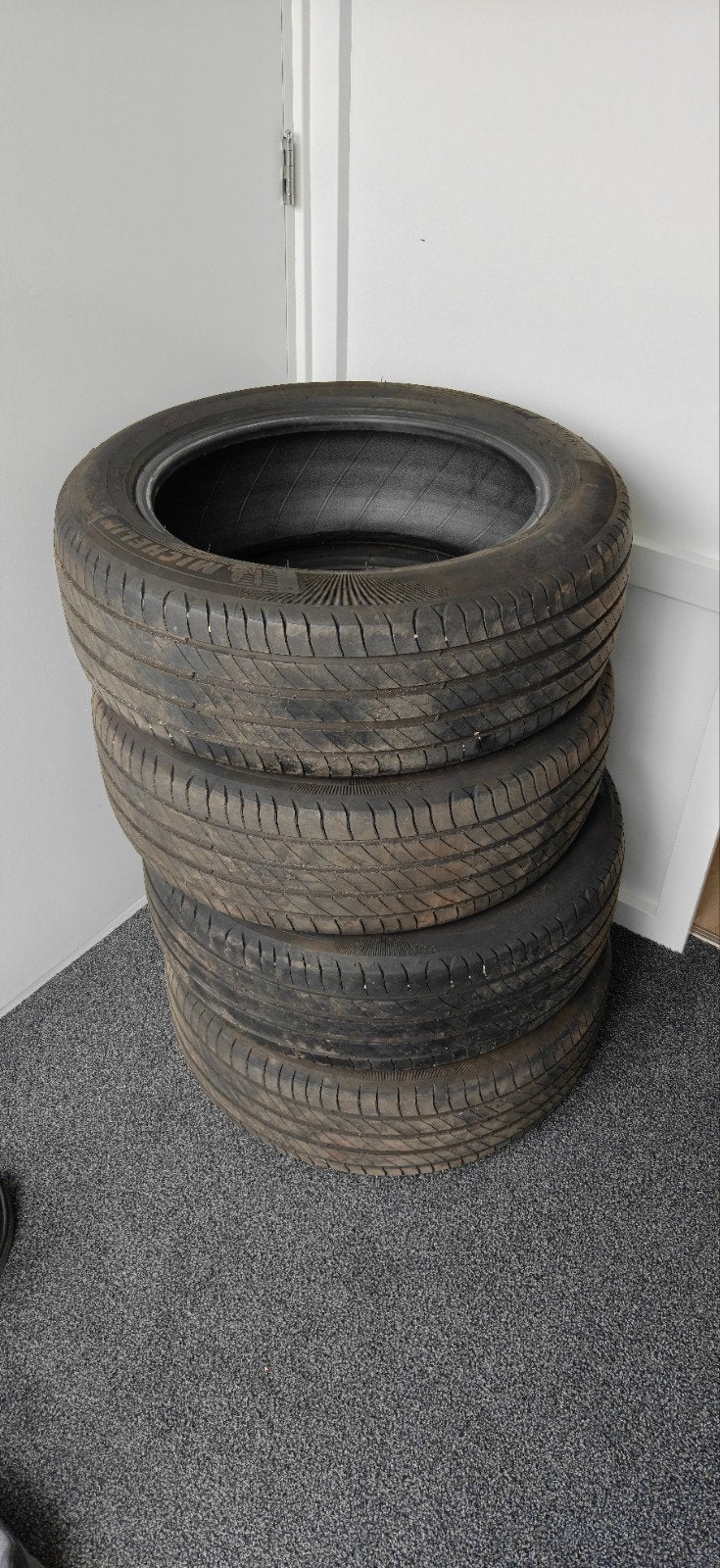 4x Michelin zomerbanden primacy 4+ 205/55 R 17, Ophalen