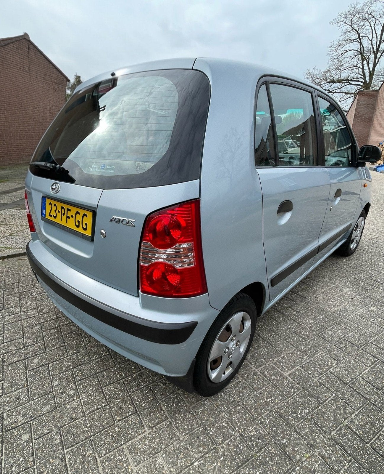 Hyundai Atos 1.1 2004 Grijs, Voorwielaandrijving, 31 €/maand, 4 cilinders, Origineel Nederlands