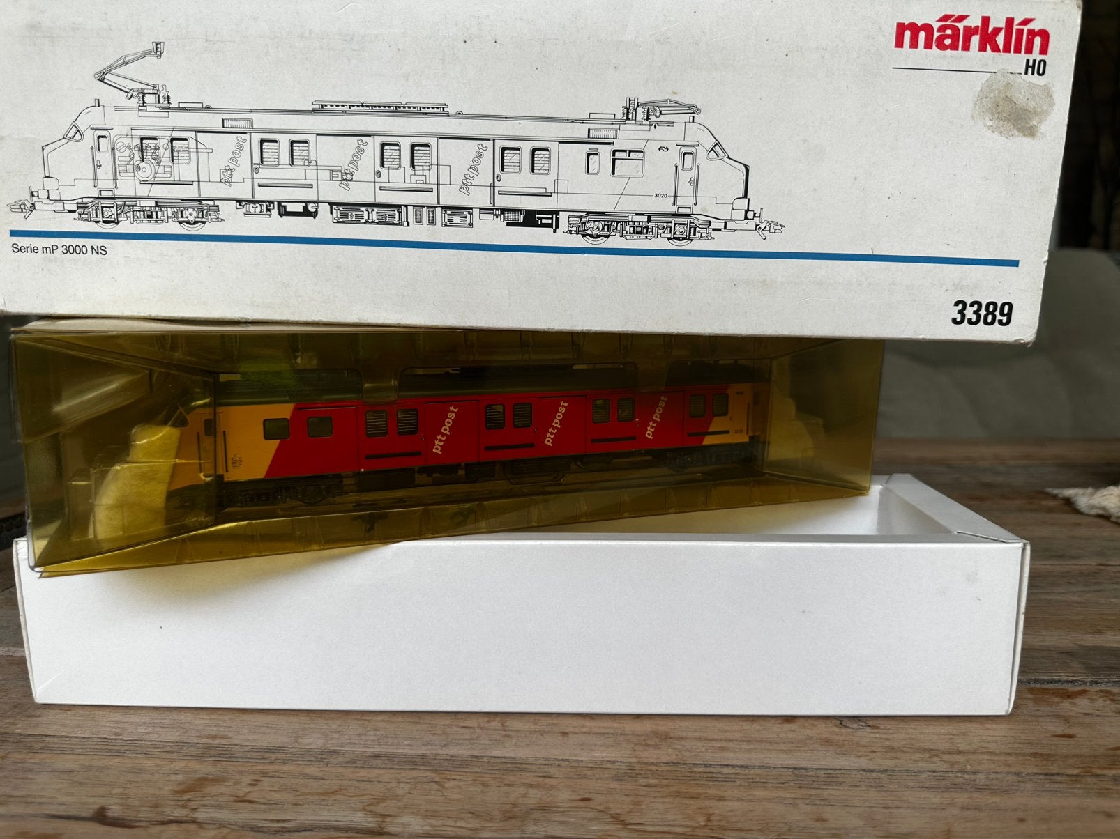 Märklin Motorpost 3389 PTT Post - Zeldzaam model, Hobby en Vrije tijd, Modeltreinen | H0, Wisselstroom, Locomotief, Ophalen of Verzenden