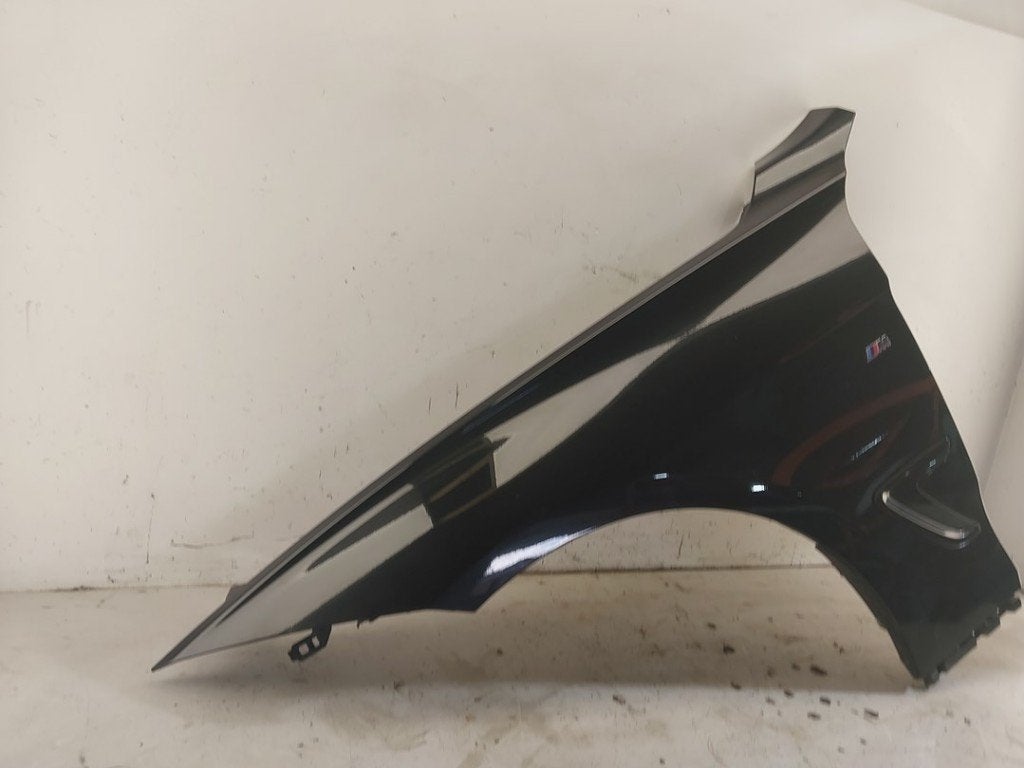 Spatbord Links Voor BMW 3 serie (F30) 2018 41009633547, Gebruikt, Petuelring 130, München 80809, , Duitsland, BMW, Bayerische Motoren Werke AG