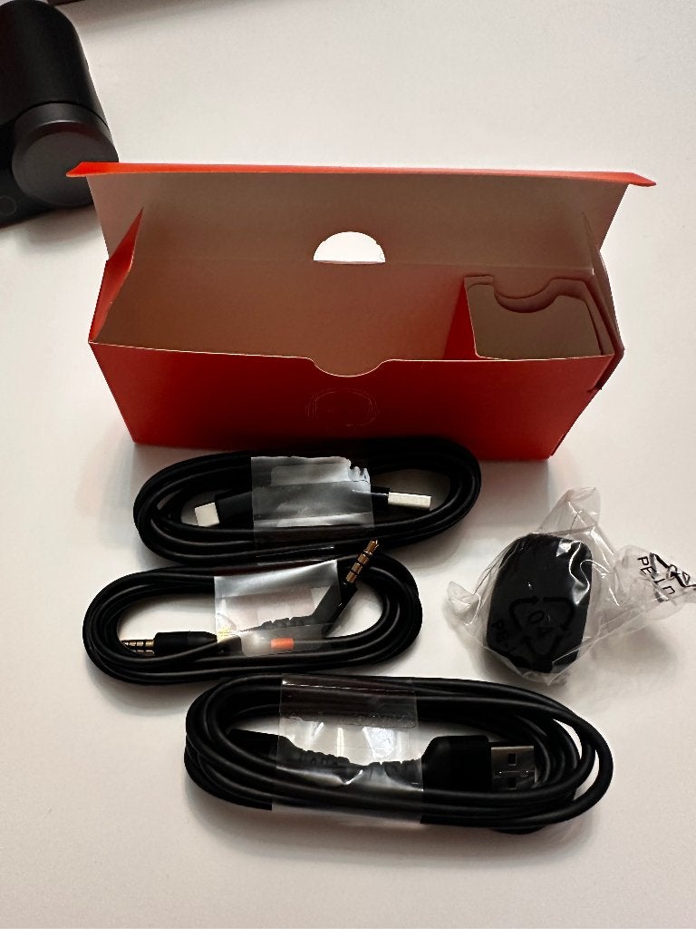 Foto 12 van SteelSeries Arctis Nova Pro Wireless | Factuur & Garantie