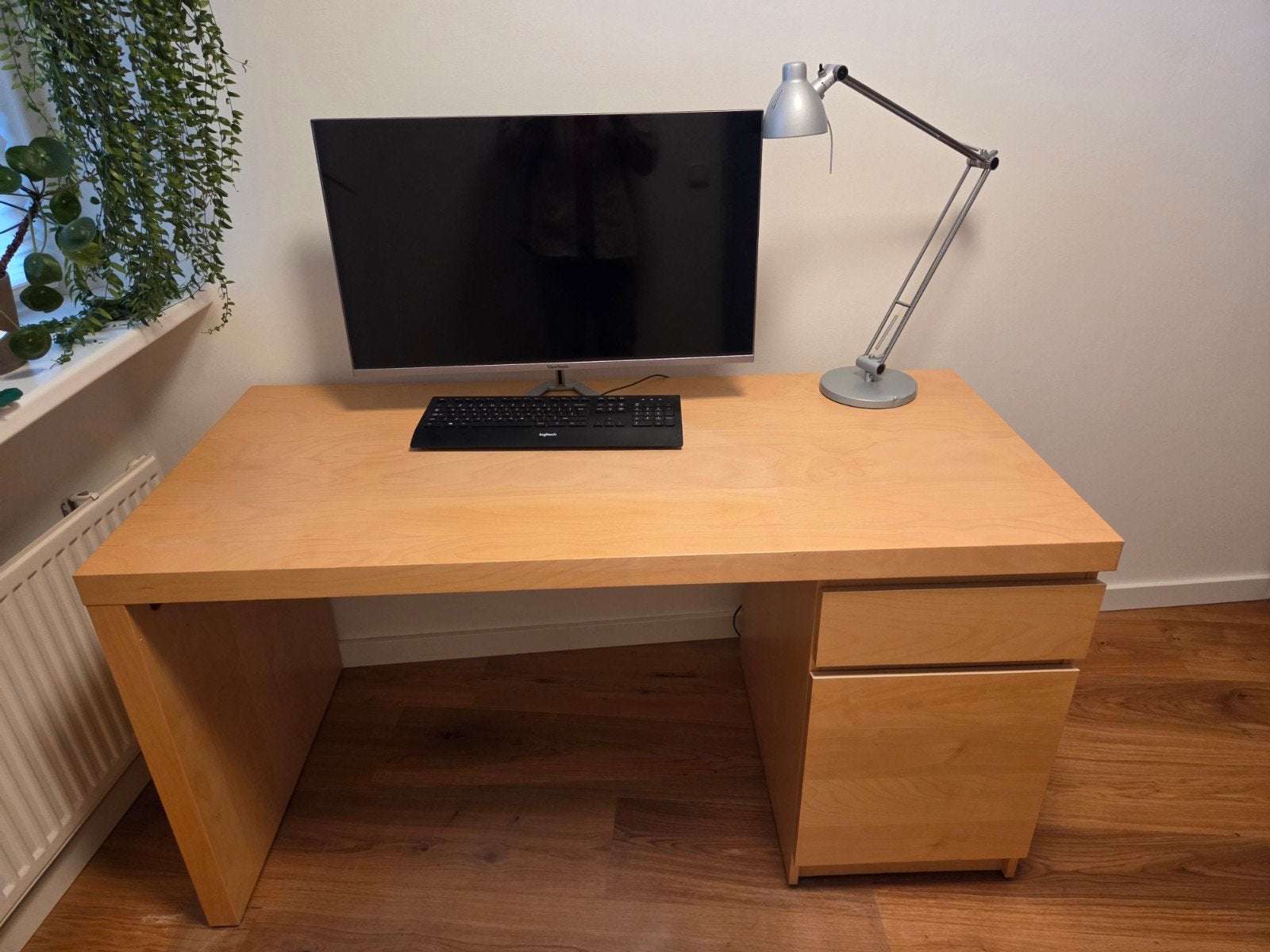 Malm bureau berken, Huis en Inrichting, Bureaus, Ophalen, Gebruikt, Scandinavisch, 65 cm