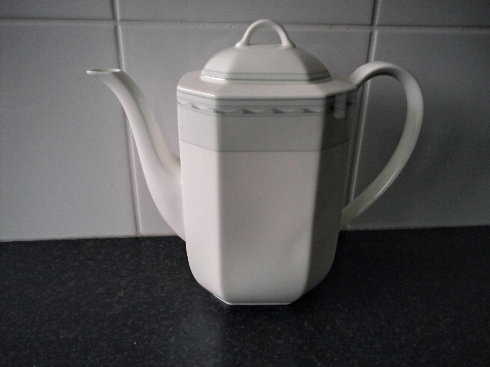 Villeroy en boch  thee/ koffie  pot heinrich palace, Overige typen, Ophalen of Verzenden, Zo goed als nieuw, Overige stijlen