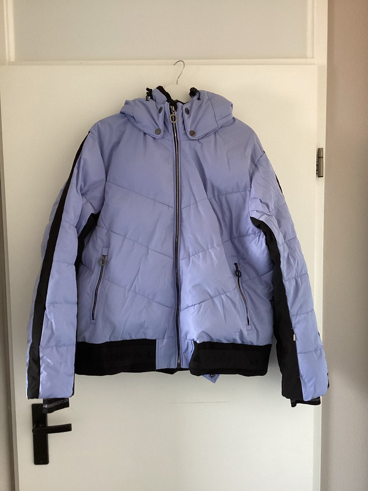 Luhta winterjas dames, maat 48, zo goed als nieuw, Ophalen of Verzenden, Zo goed als nieuw, Maat 46/48 (XL) of groter, Paars