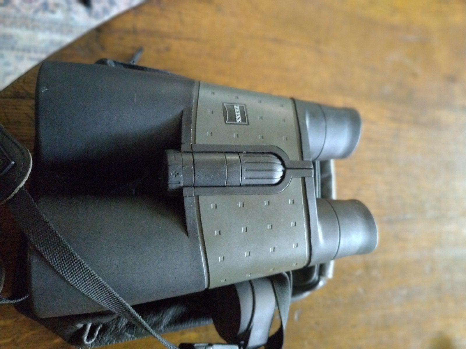 Zeiss 10x56 B T* P*  Verrekijker met tas leren tas., Gebruikt, Dakkant (recht), Ophalen of Verzenden, 8 tot 12x