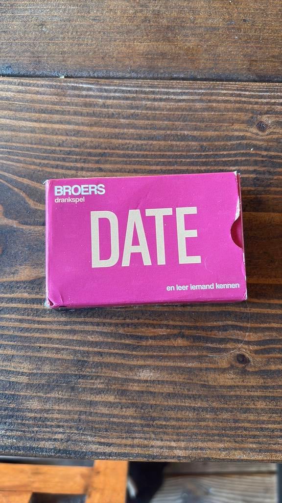Broers drankspel date or die, Hobby en Vrije tijd, Gezelschapsspellen | Kaartspellen, Vijf spelers of meer, Ophalen of Verzenden