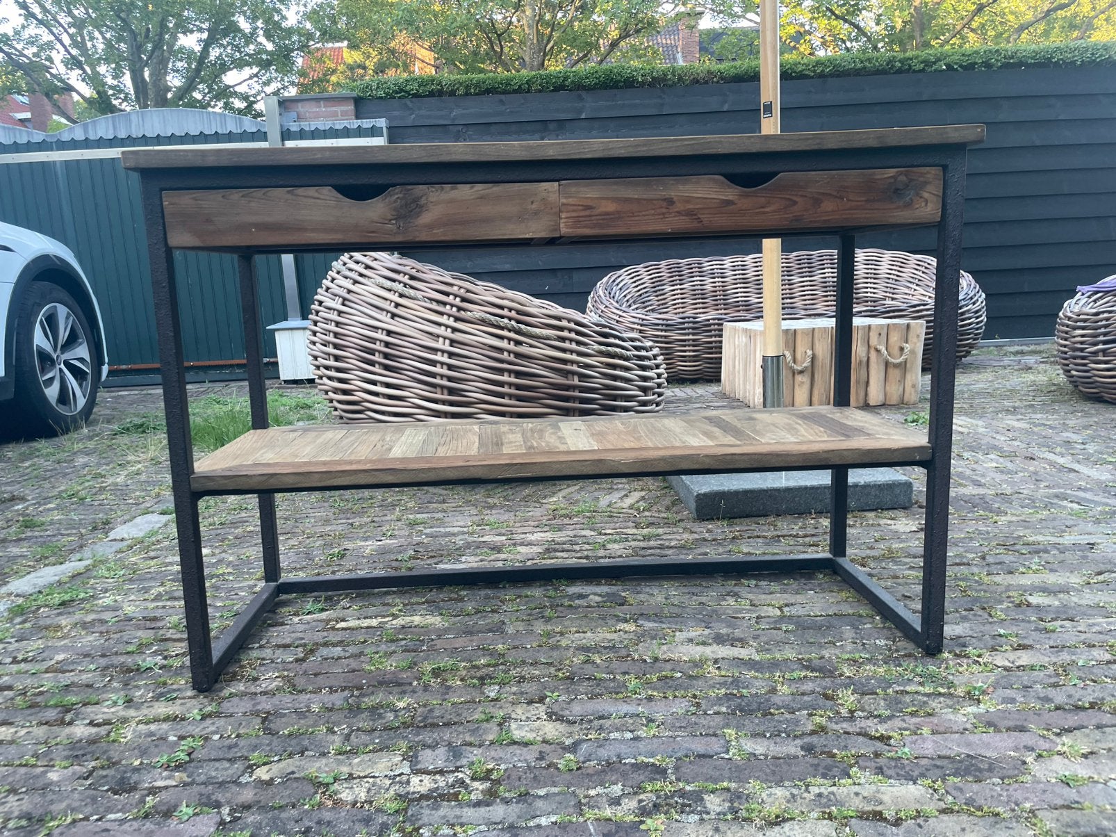 Riviera Maison shelter island side table, Ophalen, Zo goed als nieuw