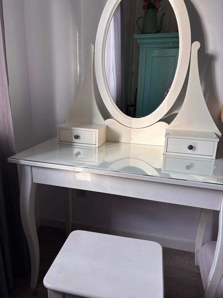Witte IKEA kaptafel met spiegel en krukje, Gebruikt, 100 tot 150 cm, Hout, 50 tot 100 cm