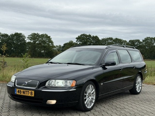 Volvo V70 V70 D5 AUT SCHUIFD LEDER NWST VERKOCHT (bj 2005), Automaat, Stoelverwarming, Diesel, Grijs