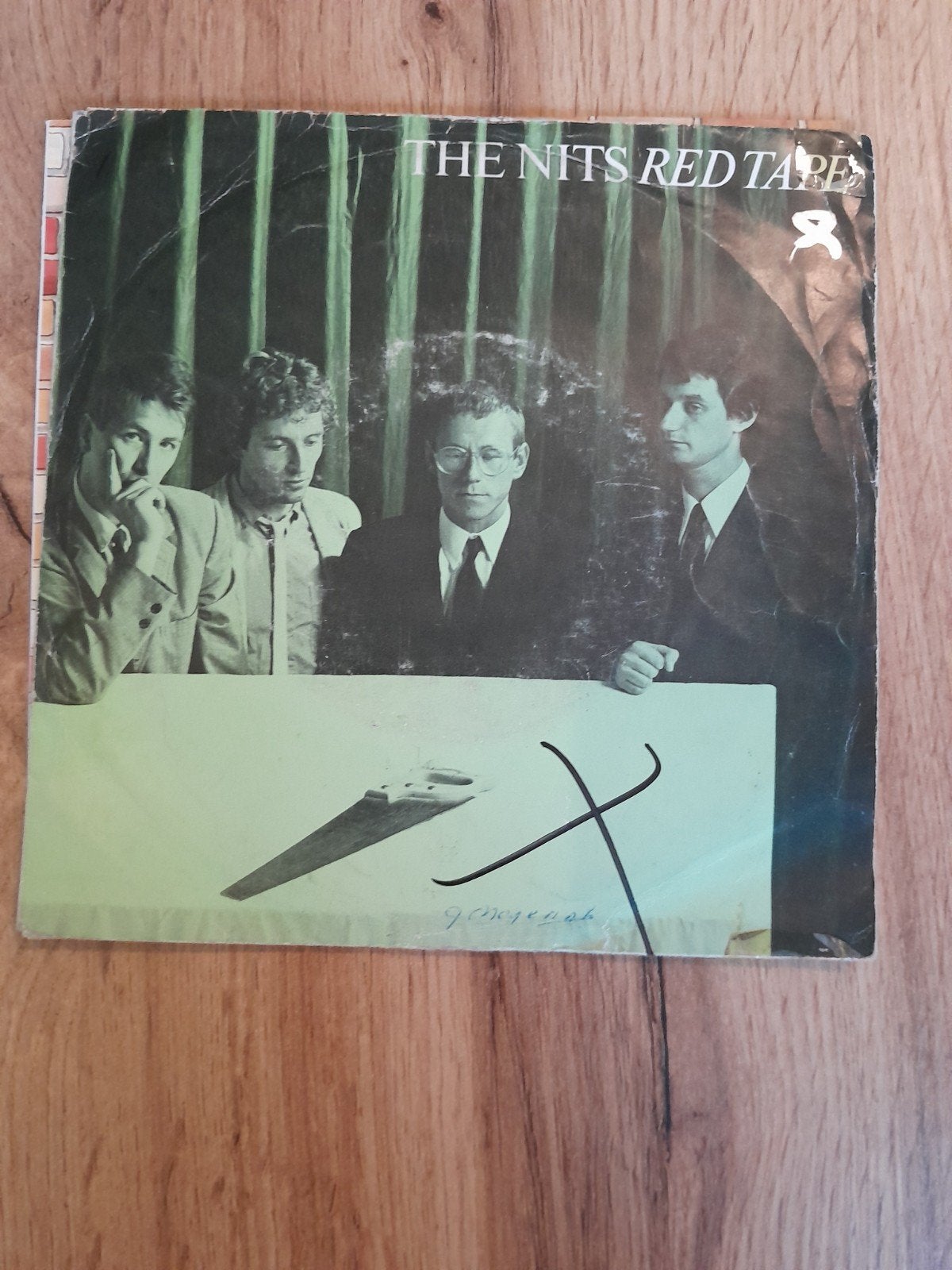 the nits 7 inch red tape, Cd's en Dvd's, Ophalen of Verzenden, Zo goed als nieuw, Pop