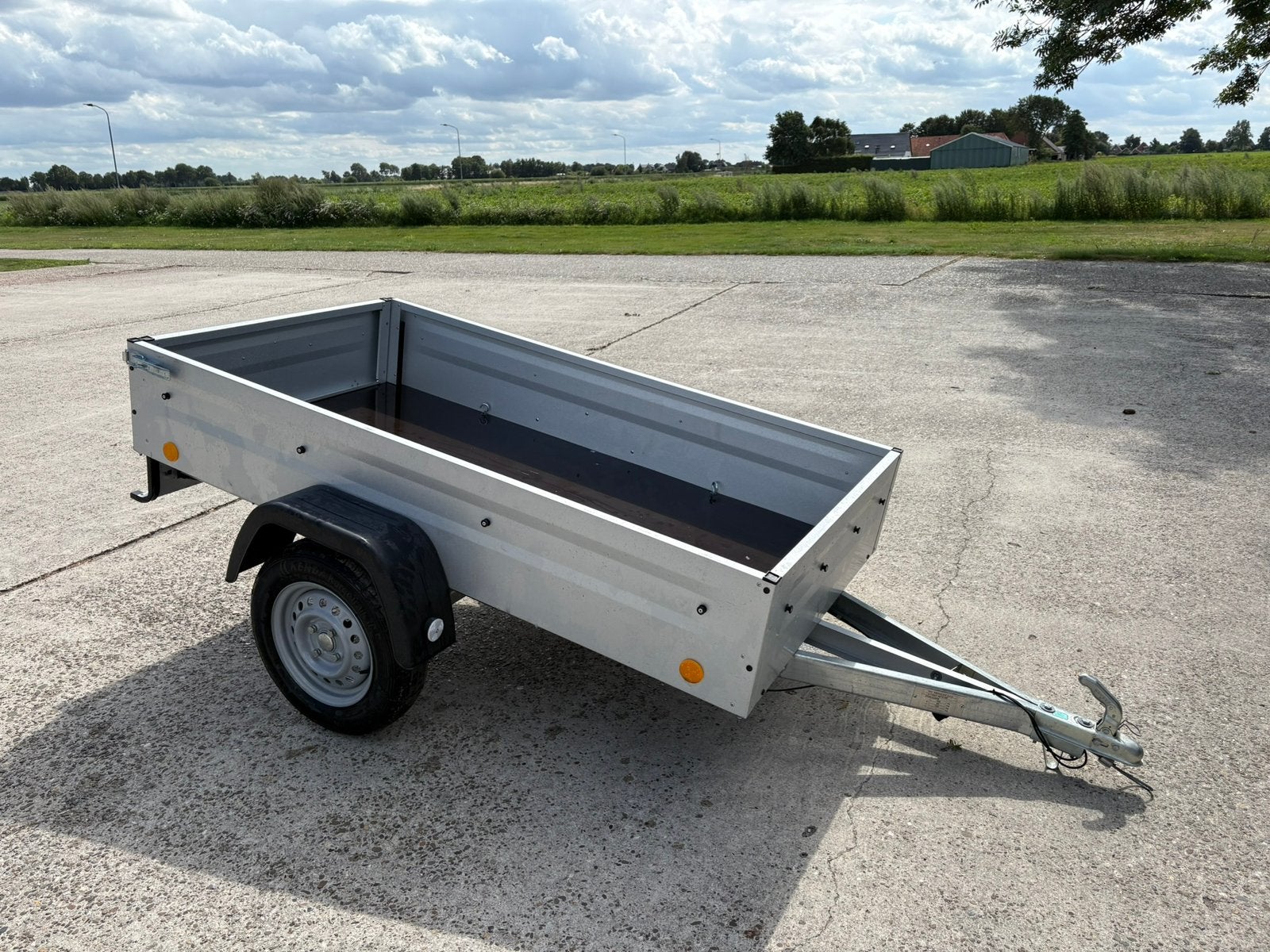Nieuwe bakwagen kar 750kg, Auto diversen, Aanhangwagen-onderdelen, Ophalen of Verzenden, Zo goed als nieuw