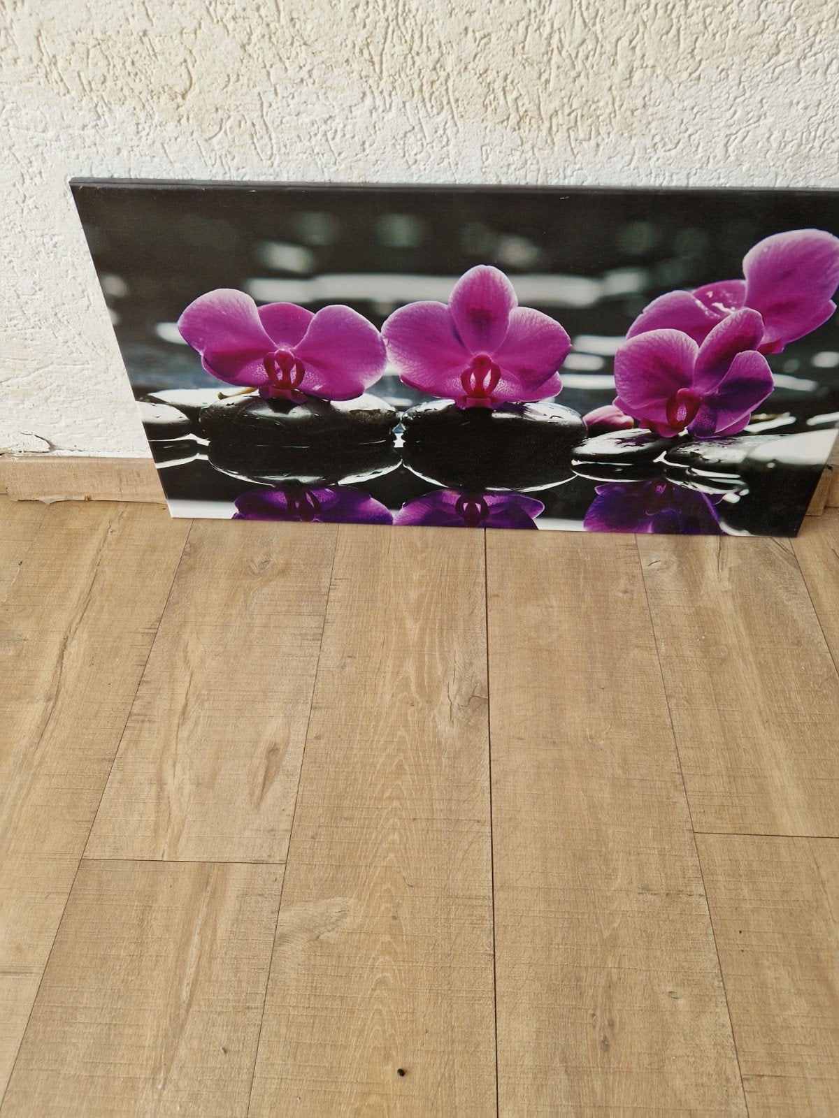 Schilderij met paarse orchideeën en stenen, 40x80, Ophalen of Verzenden, Zo goed als nieuw, Schilderij, 75 tot 100 cm