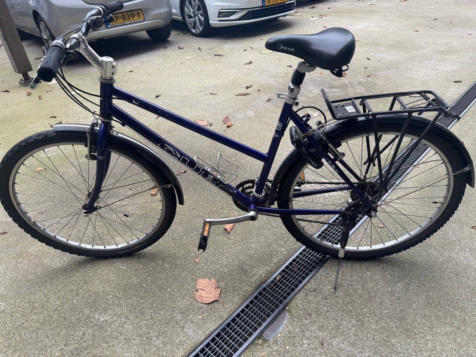Blauwe damesfiets met versnellingen en bagagedrager, Fietsen en Brommers, Gebruikt, Velgrem, Versnellingen, 53 tot 57 cm