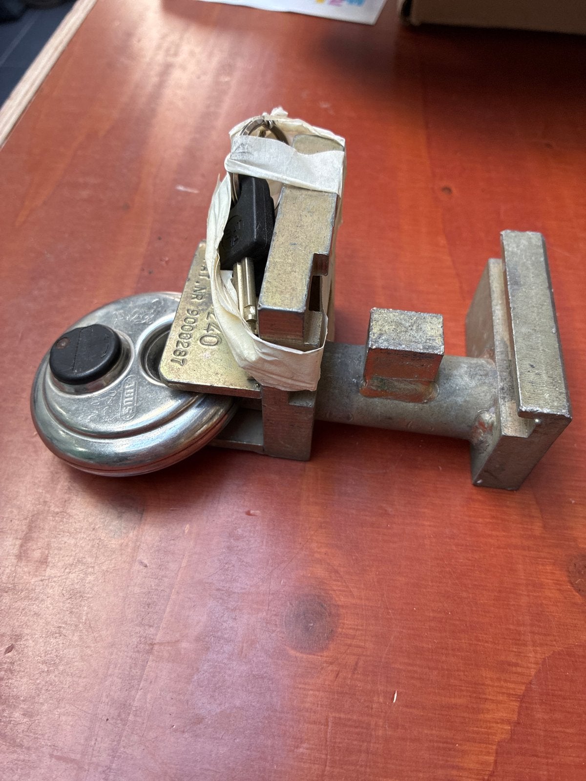 Mewaho disselslot T240 met Abus Diskus 20/70 en 2 sleutels, Ophalen of Verzenden, Gebruikt