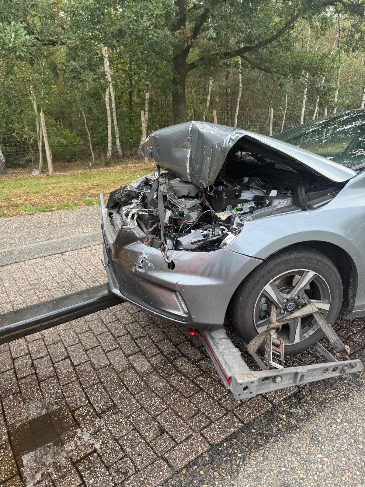 Schadeauto Volvo V40 D4 – Schade voorzijde, Ophalen, Volvo